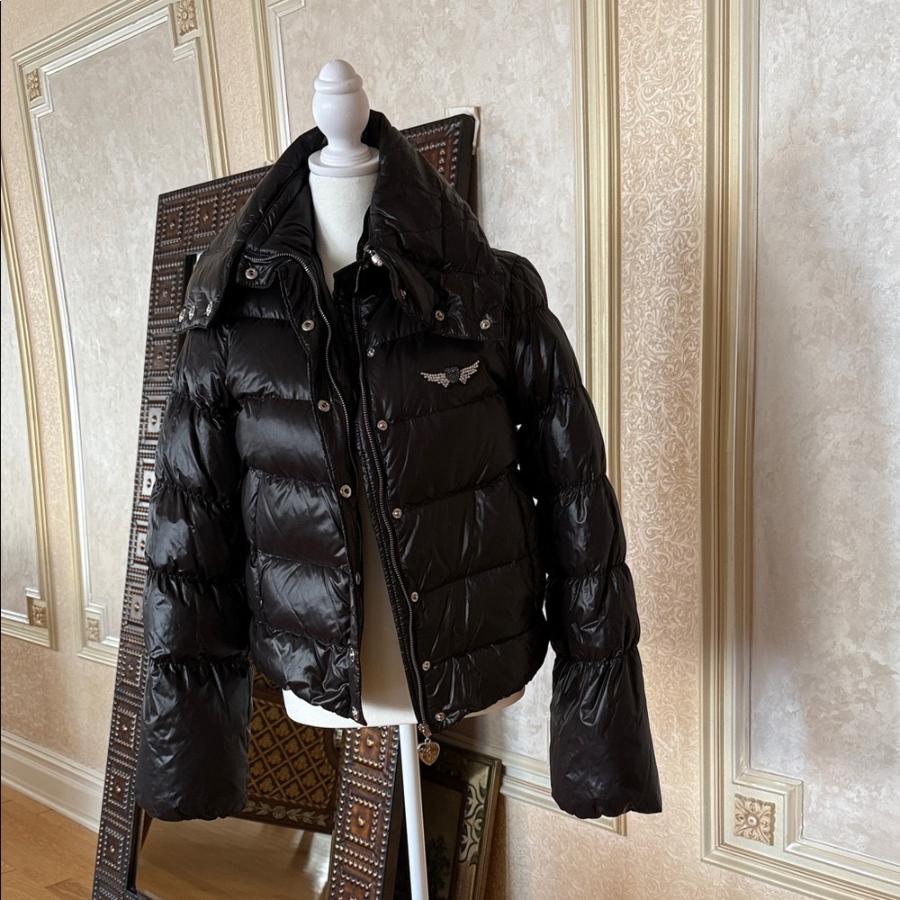 TWISTED HEART Shiny Black Puffer Jacket